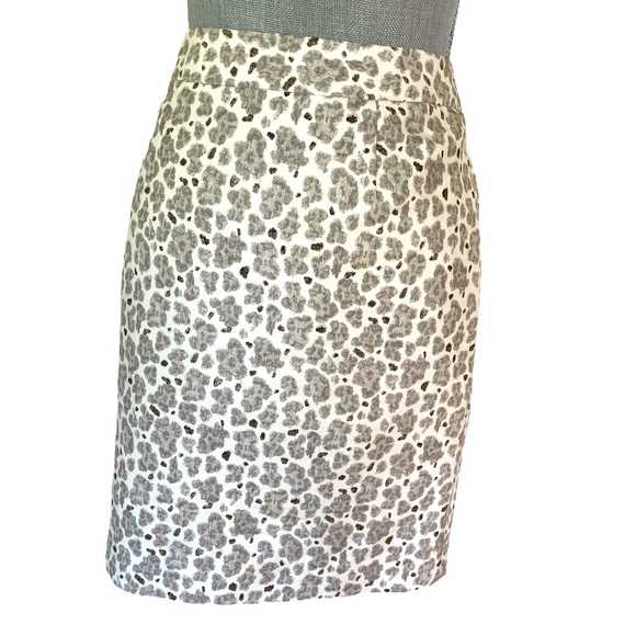 LOFT Dresses & Skirts - NWOT Ann Taylor Loft Size 4